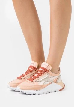 Reebok Classic Femme CL LEGACY Baskets Basses Cerise Pink/orange/white
