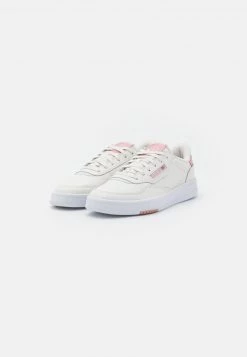 Reebok Classic COURT PEAK Baskets Basses Chalk/pantone Femme 8 Reebok Classic COURT PEAK Baskets Basses Chalk/pantone Femme -Reebok Classic Soldes Magasin f3d9630a2e9a436f931f695fcef7dbf4