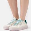 Reebok Classic CLUB C LEGACY Baskets Basses Alabaster/seaport Teal/pink Glow Femme