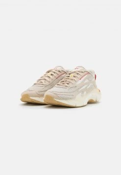 Reebok Classic Femme ZIG KINETICA 2.5 Baskets Basses Stucco/sahara/rhodonite -Reebok Classic Soldes Magasin 10b0236e72ad4c37a123260f5a16591d