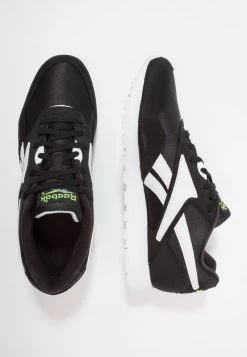 Reebok Classic Soldes Magasin -Reebok Classic Soldes Magasin 24f8be6716a44bd8a66315a704cc872c