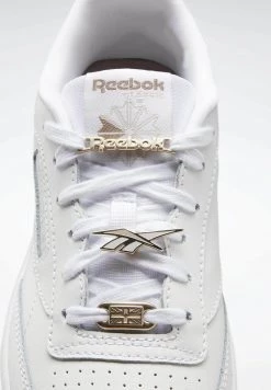 Reebok Classic Enfant CLUB C DOUBLE Baskets Basses White 15 Reebok Classic Enfant CLUB C DOUBLE Baskets Basses White -Reebok Classic Soldes Magasin 4551d39857c94a3f9c531e7df6f0d285