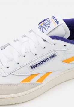 Reebok Classic CLUB C REVENGE UNISEX Baskets Basses Footwear White/collegiate Gold/bold Purple -Reebok Classic Soldes Magasin 46a7bd76b86c4484b2ae630aa41fff4d