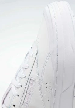 Reebok Classic SCARPE CLUB C DOUBLE GEO Baskets Basses White Femme 21 Reebok Classic SCARPE CLUB C DOUBLE GEO Baskets Basses White Femme -Reebok Classic Soldes Magasin 4c620096b32c4d34a7db89c4ceac3892