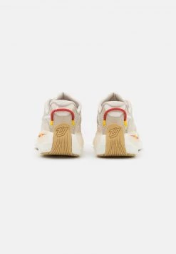 Reebok Classic Femme ZIG KINETICA 2.5 Baskets Basses Stucco/sahara/rhodonite -Reebok Classic Soldes Magasin 4cfb80c639cc46b6b829da10523a79bd