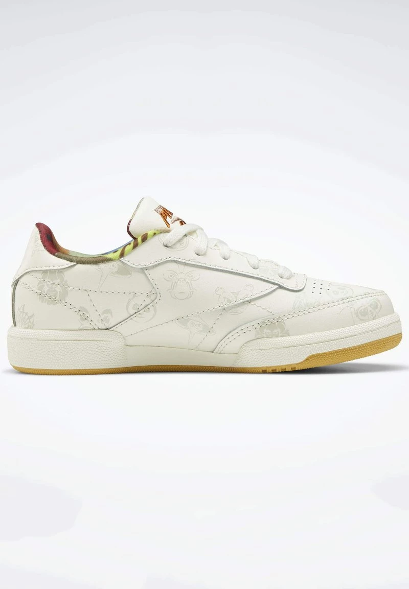 Reebok Classic Unisex CLUB C 85 KUNG FU PANDA Baskets Basses White 10 Reebok Classic Unisex CLUB C 85 KUNG FU PANDA Baskets Basses White – Image 10
