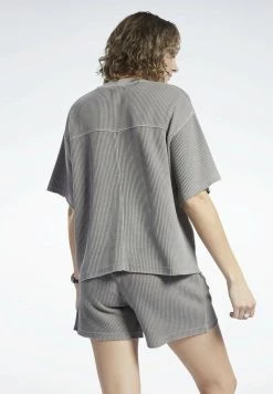 Reebok Classic NATURAL DYE WAFFLE T Shirt Basique Grey Femme -Reebok Classic Soldes Magasin 6b4c970350464bcaa5d3c1eeef7773a4