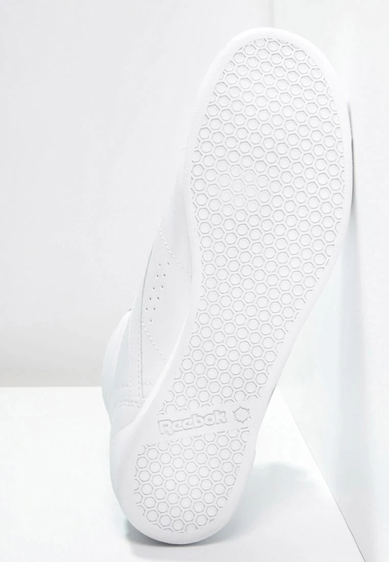 Reebok Classic FREESTYLE HI LIGHT SOFT LEATHER SHOES Baskets Montantes White/silver Femme 5 Reebok Classic FREESTYLE HI LIGHT SOFT LEATHER SHOES Baskets Montantes White/silver Femme – Image 5