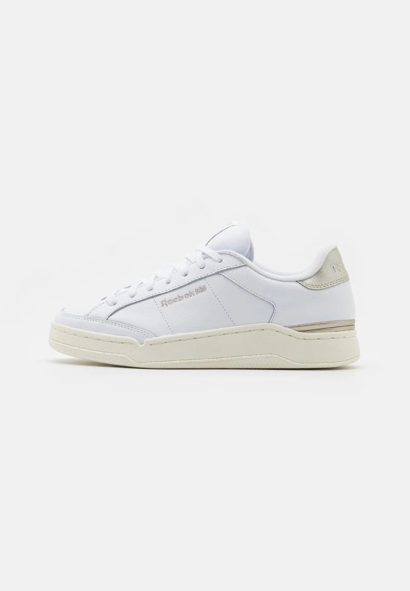 Reebok Classic Femme COURT Baskets Basses Footwear White/grey/chalk 2 Reebok Classic Femme COURT Baskets Basses Footwear White/grey/chalk – Image 2