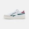 Reebok Classic CLUB C REVENGE Baskets Basses Footwear White/midnight Pine/punch Berry Unisex