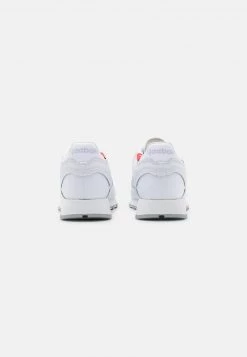 Reebok Classic CLASSIC LEATHER UNISEX Baskets Basses White -Reebok Classic Soldes Magasin 90ed5e689bb14712bd60e753157ac367