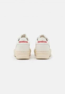Reebok Classic Femme CLUB C DOUBLE GEO Baskets Basses Chalk/alabaster/soft Ecru -Reebok Classic Soldes Magasin 9ca69109a2aa49689a456bc2a2ce6fe7