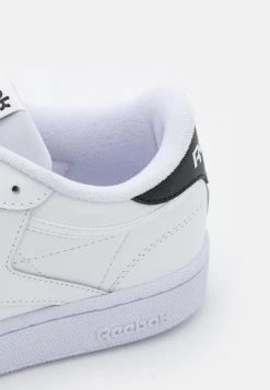 Reebok Classic CLUB C 85 Baskets Basses Footwear White/core Black Unisex -Reebok Classic Soldes Magasin a8d48bdc125440d1921917667918630f