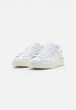 Reebok Classic Femme COURT Baskets Basses Footwear White/grey/chalk 8 Reebok Classic Femme COURT Baskets Basses Footwear White/grey/chalk -Reebok Classic Soldes Magasin ad23500b515741308652a6eff3bf4e3e