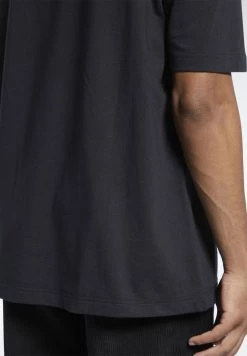 Reebok Classic Homme VINTAGE PACK CASUAL T Shirt Imprimé Black -Reebok Classic Soldes Magasin ad2f43b799304607b3f4c2eaa6bcb392