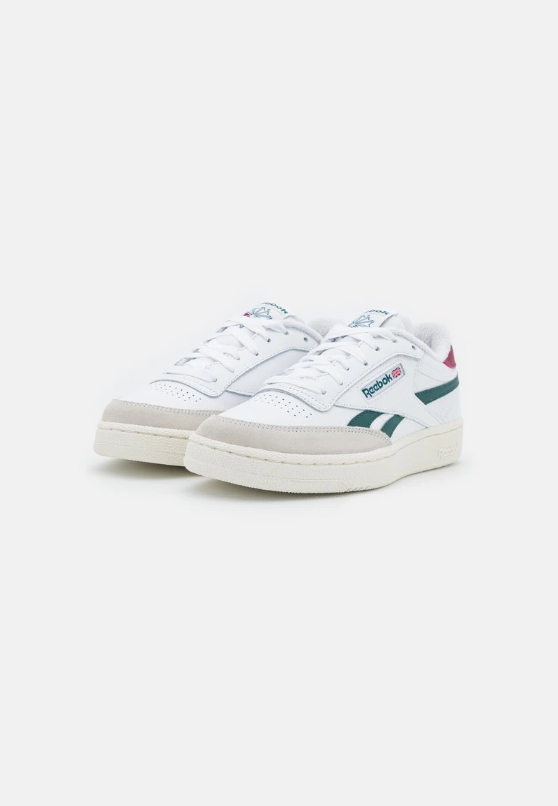 Reebok Classic CLUB C REVENGE Baskets Basses Footwear White/midnight Pine/punch Berry Unisex 2 Reebok Classic CLUB C REVENGE Baskets Basses Footwear White/midnight Pine/punch Berry Unisex – Image 2
