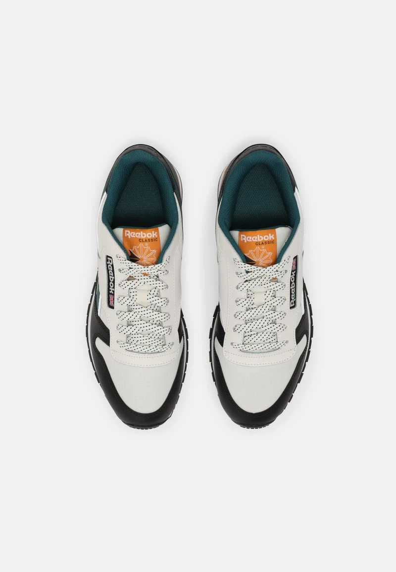 Reebok Classic CLASSIC LEATHER UNISEX Baskets Basses Chalk/core Black/semi Solar Gold 4 Reebok Classic CLASSIC LEATHER UNISEX Baskets Basses Chalk/core Black/semi Solar Gold – Image 4