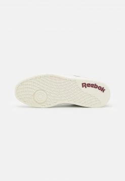 Reebok Classic Unisex AD COURT Baskets Basses Footwear White/midnight Pine/punch Berry -Reebok Classic Soldes Magasin cf7a97a113b04d5995c5484749865a20
