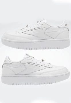 Reebok Classic Enfant CLUB C DOUBLE Baskets Basses White 18 Reebok Classic Enfant CLUB C DOUBLE Baskets Basses White -Reebok Classic Soldes Magasin d560fe12ed474f33b5b95a57602c1b75