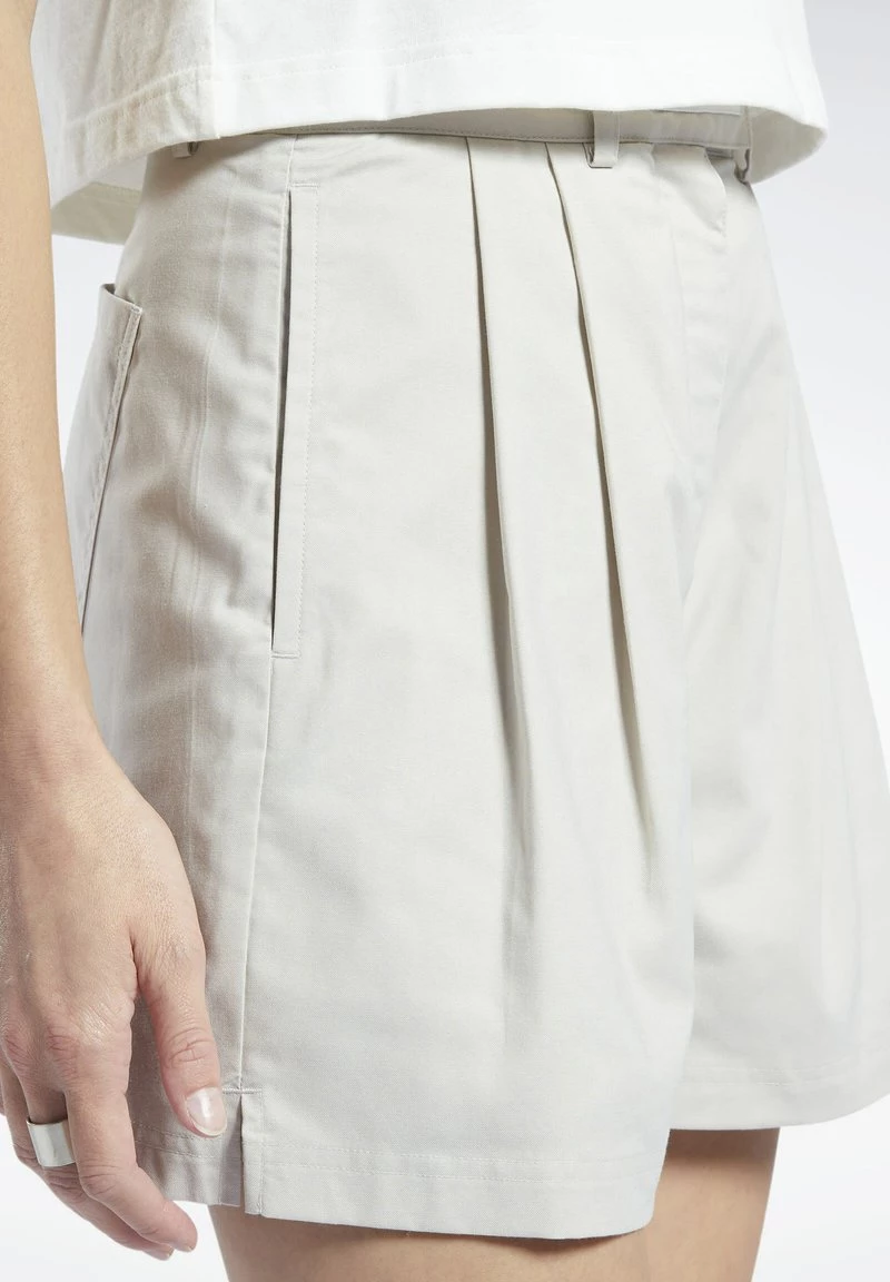 Reebok Classic Short Grey Femme 4 Reebok Classic Short Grey Femme – Image 4