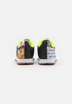 Reebok Classic JURASSIC PARK CL UNISEX Baskets Basses Black/footwear White/acid Yellow -Reebok Classic Soldes Magasin dd0581ec4cbc4ac0ac39758ebd99d37f