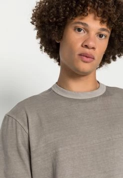 Reebok Classic Homme TEE T Shirt Basique Boulder Grey -Reebok Classic Soldes Magasin de1cb13f72ac491abb6d3fe963edfbe7