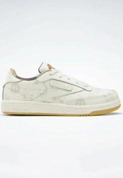 Reebok Classic Unisex CLUB C 85 KUNG FU PANDA Baskets Basses White 19 Reebok Classic Unisex CLUB C 85 KUNG FU PANDA Baskets Basses White -Reebok Classic Soldes Magasin e963354bfdf84877ab4b0c4add737851