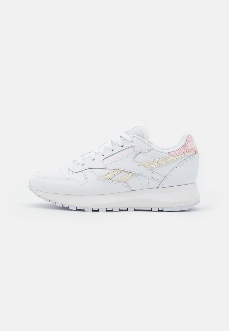 Reebok Classic Femme CLASSIC SP Baskets Basses Footwear White/porcelain Pink 2 Reebok Classic Femme CLASSIC SP Baskets Basses Footwear White/porcelain Pink – Image 2